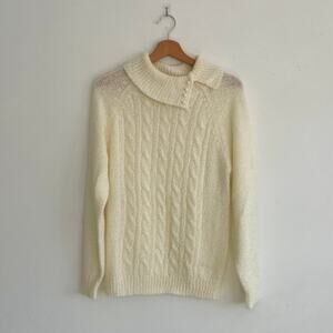 Vintage – Jennifer Moore White Pearl Button Collar Cable Knit Sweater